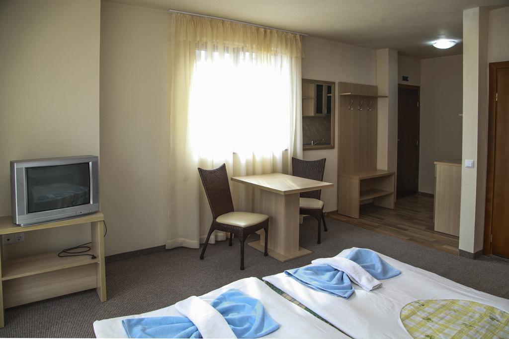 Ravda Bay Guest House Екстер'єр фото