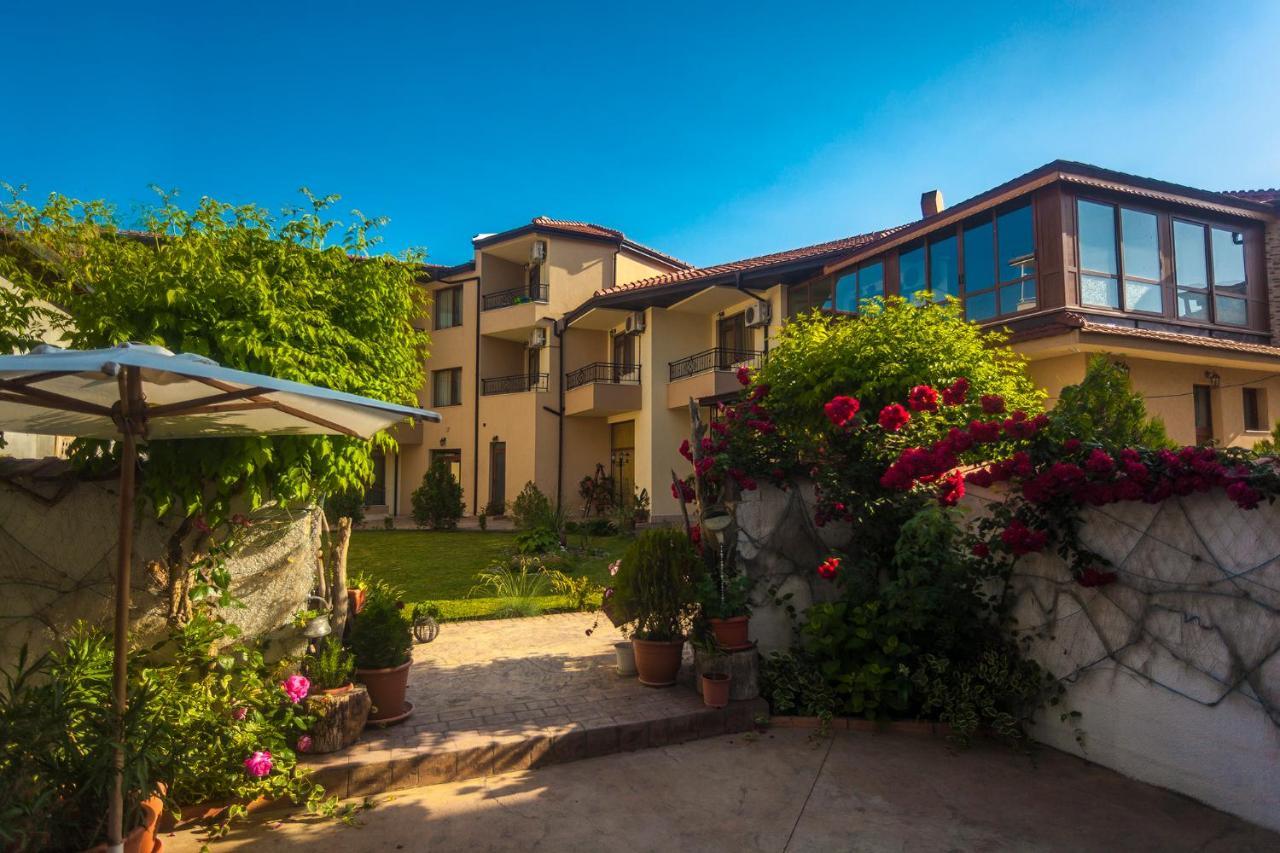 Ravda Bay Guest House Екстер'єр фото